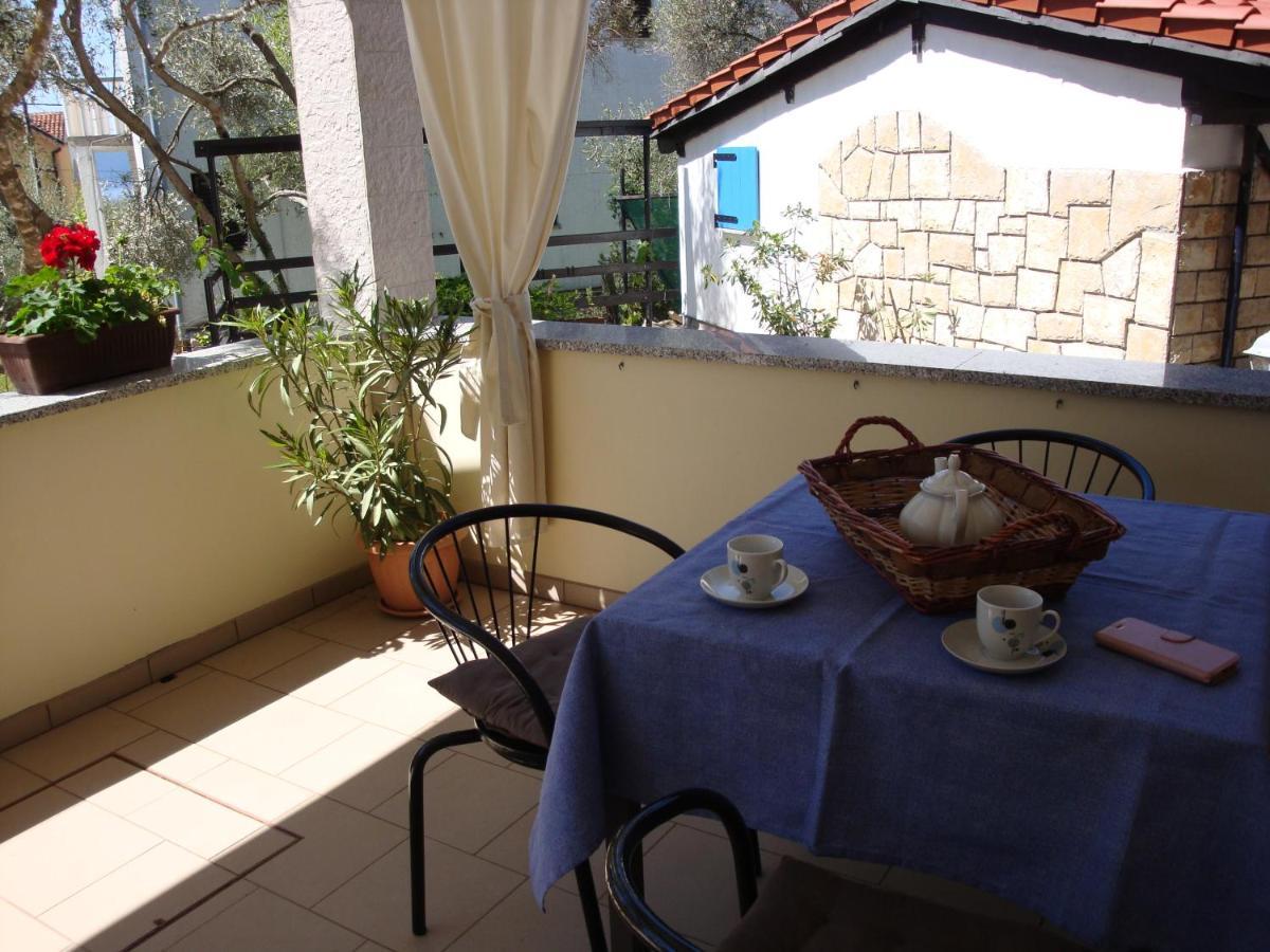 Apartments Olea Пинезичи Экстерьер фото