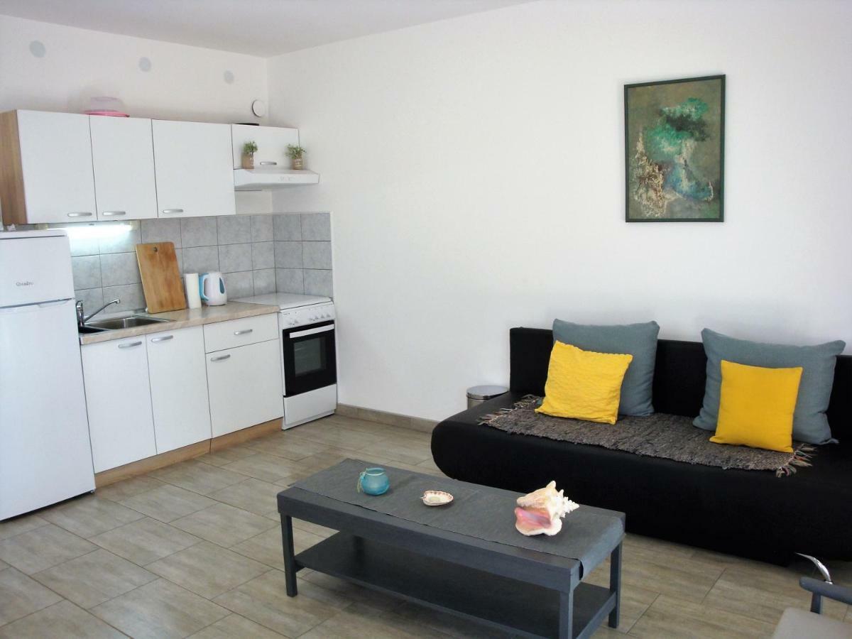 Apartments Olea Пинезичи Экстерьер фото